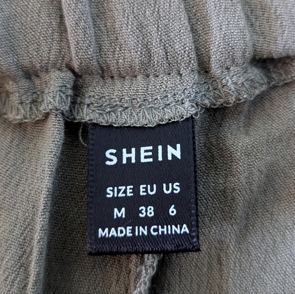 SHEIN Frenchy Pale Green Solid Wide Leg Pants Size 6 Size Medium NWOT - Picture 4 of 4